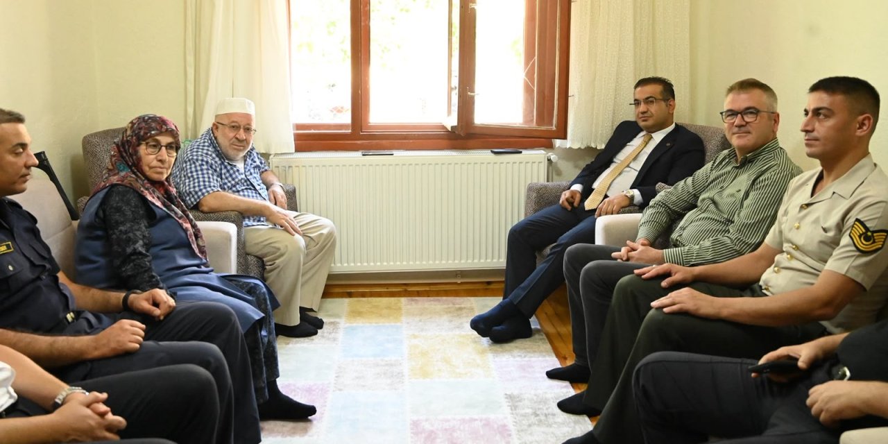 Seydişehir'de şehit Kiremitçi'nin ailesi ziyaret edildi