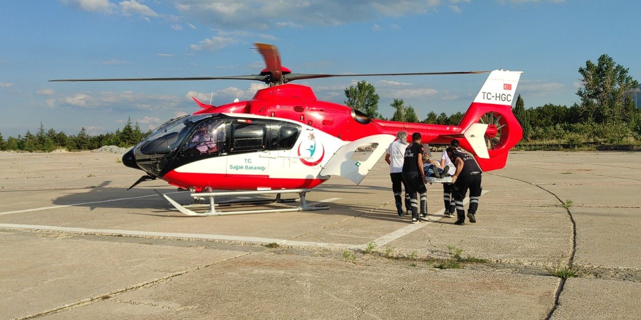 Konya'da hava ambulansı 81 yaşındaki hasta için havalandı