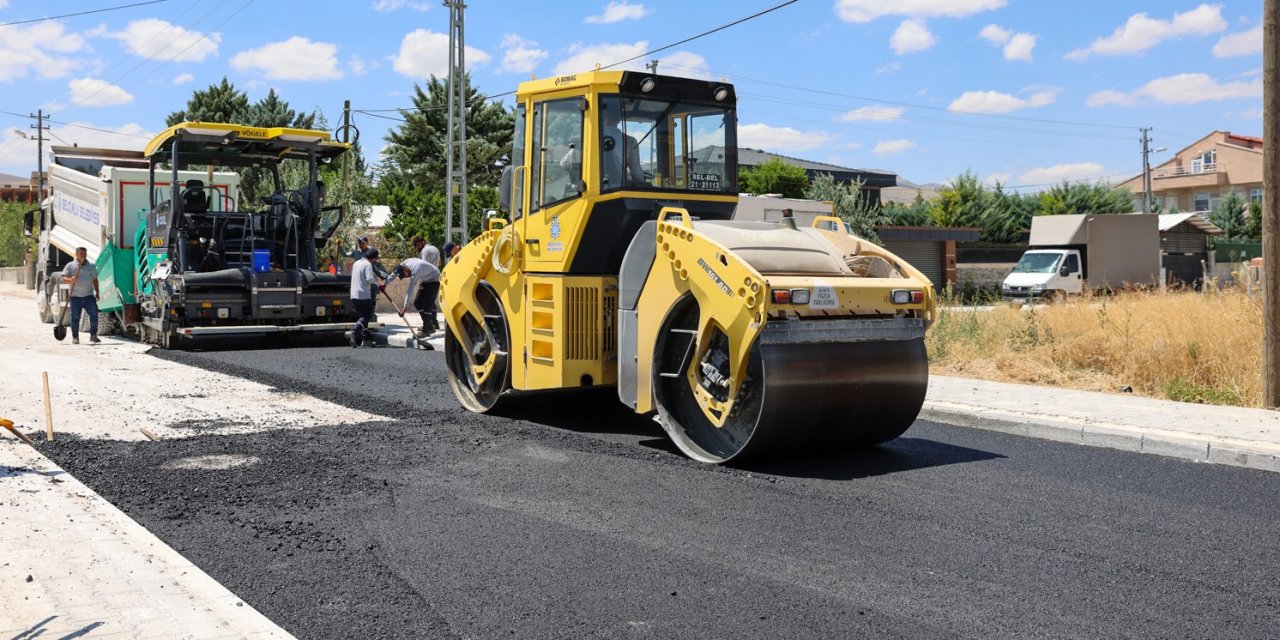 Selçuklu'da asfaltlama çalışmaları sürüyor