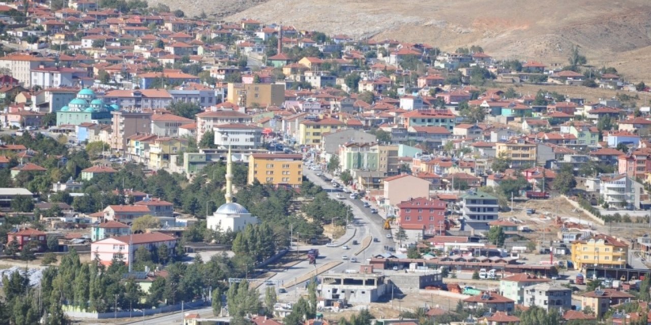 Yunak'ta elektrik altyapısı yenileniyor