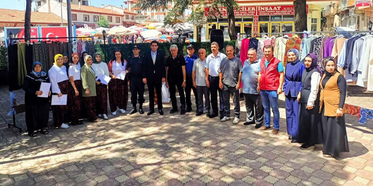 Hüyük'te hazır giyim ve tekstil sergisi açıldı