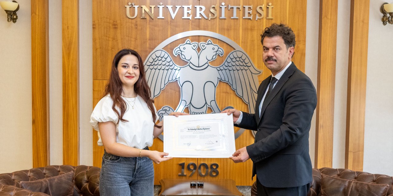 Selçuk 500 bininci mezununu verdi
