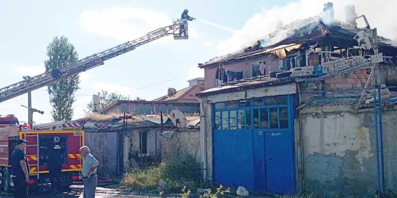 Akşehir'de evde çıkan yangın söndürüldü