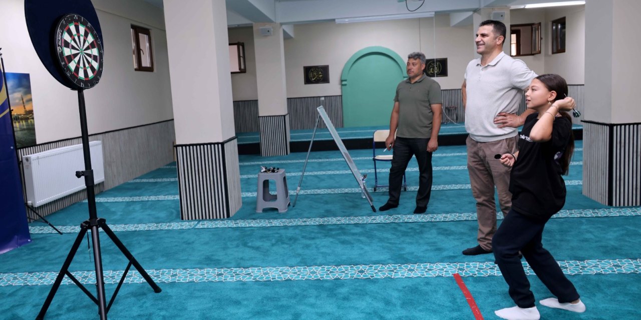 Karatay'da dart turnuvası başladı
