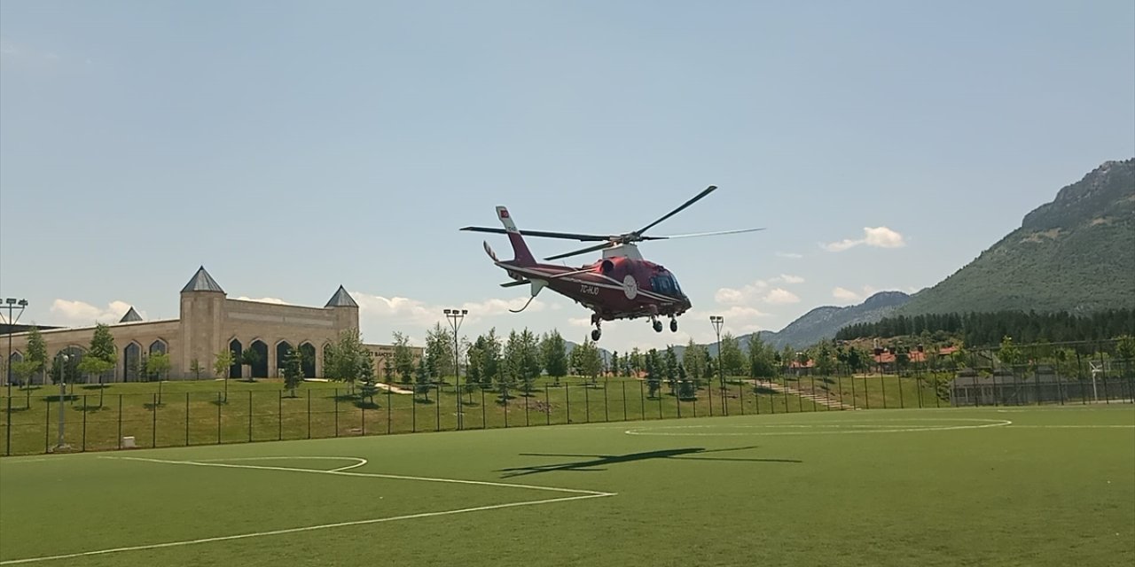 Kalp hastası hava ambulansıyla Konya'ya sevk edildi