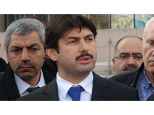 İşadamları, Başbakan'a Manevi Tazminat Davası Açtı