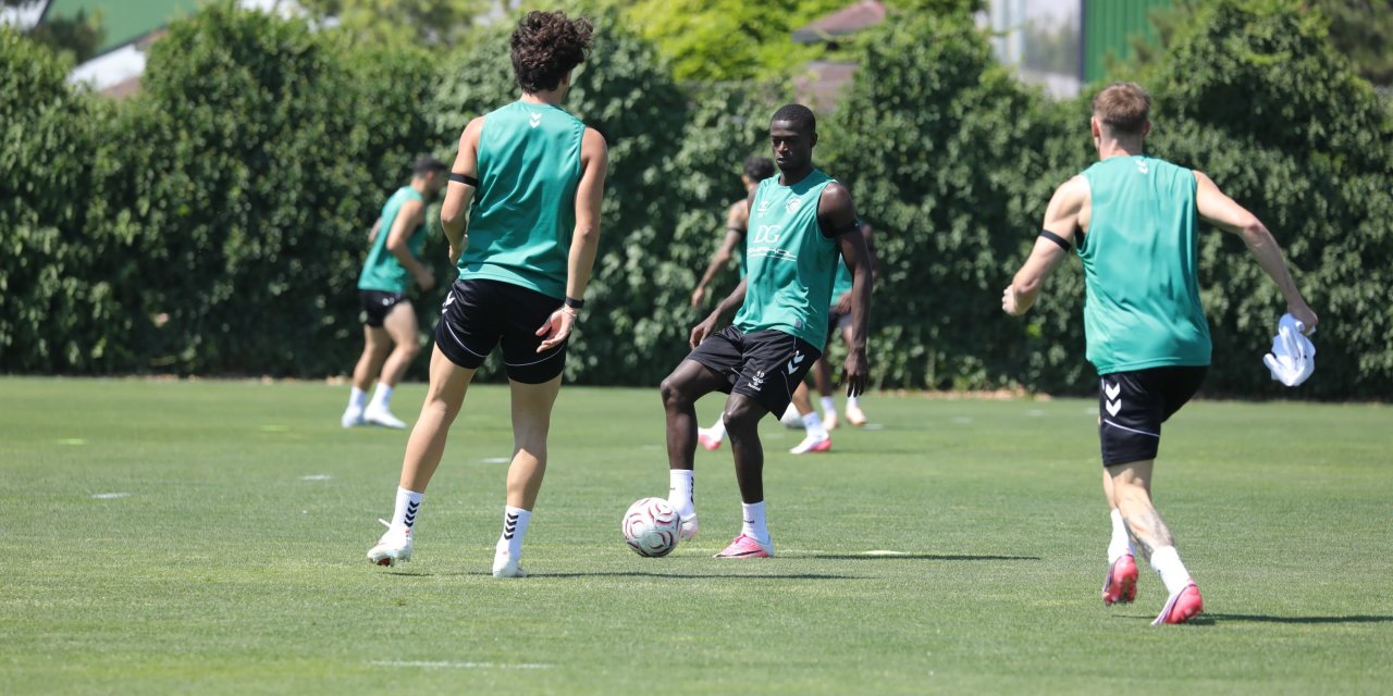 Konyaspor, Kocaelispor'a hazırlanıyor