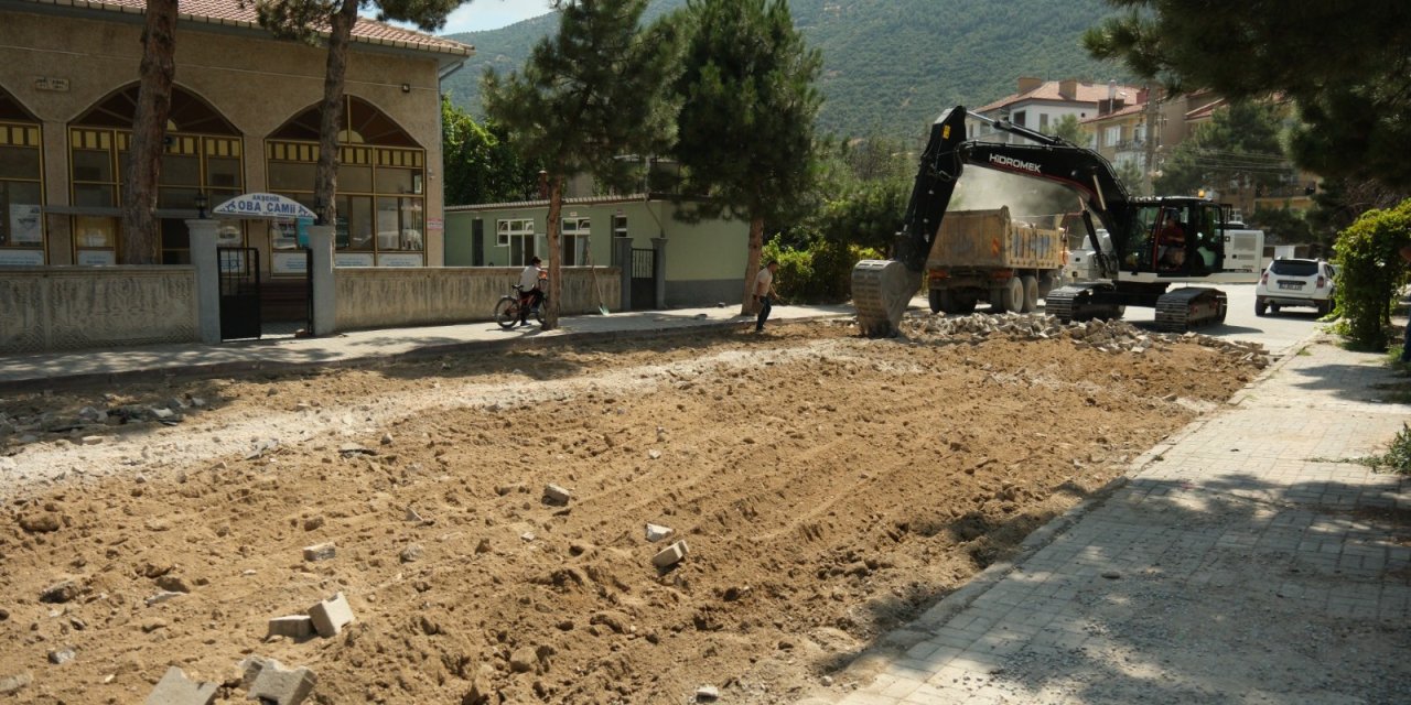 Akşehir'de yollar yenileniyor