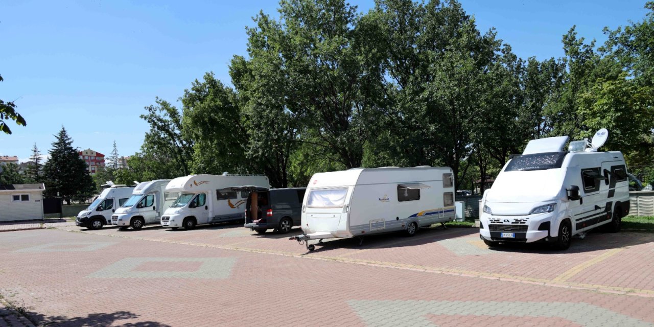 Karatay, karavan tutkunlarına ev sahipliği yapıyor