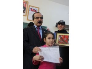 Gezi Olaylarında Şehit Düşen Komiserin Adının Verildiği Okulda Karne Heyecanı