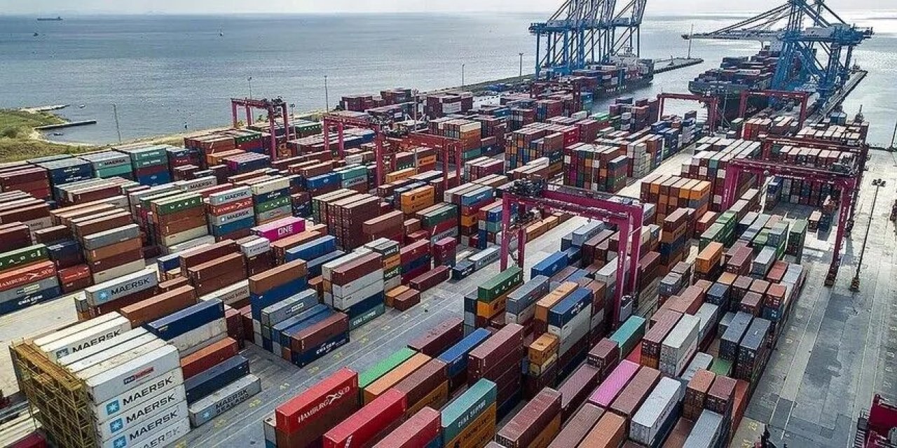 Türkiye'de yılın 8 ayında 56 ilin ihracatı arttı