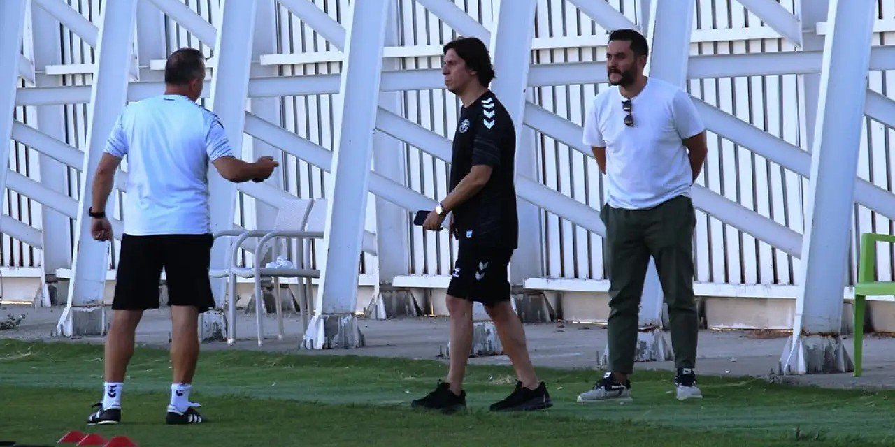 Konyaspor destek ekibinde ayrılık