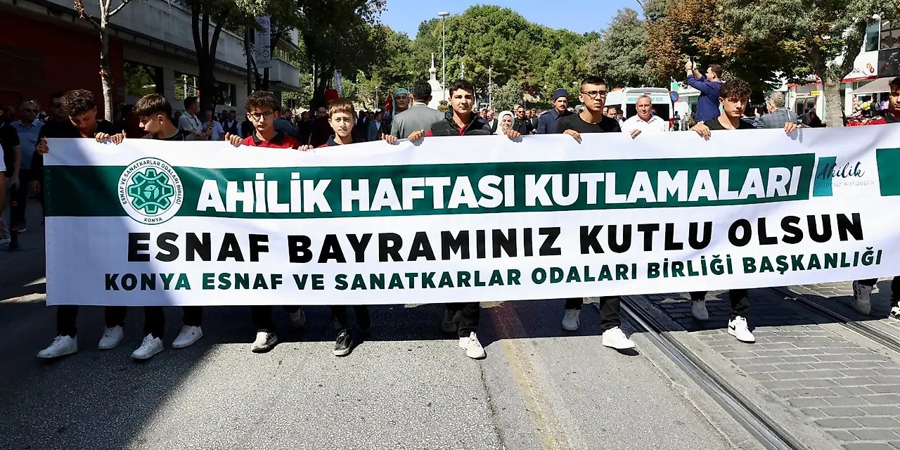 Konya'da Ahilik Haftası "şet kuşanma" töreniyle kutlandı