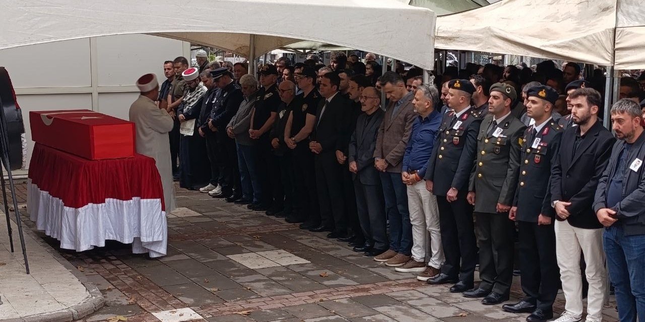 Başkomiserin cenazesi Konya'da defnedildi