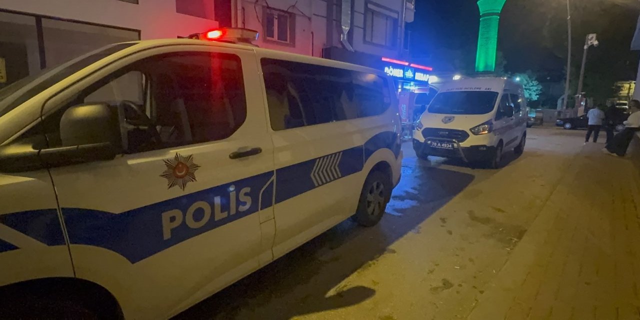 Bıçaklı kavgada 1 kişi yaralandı