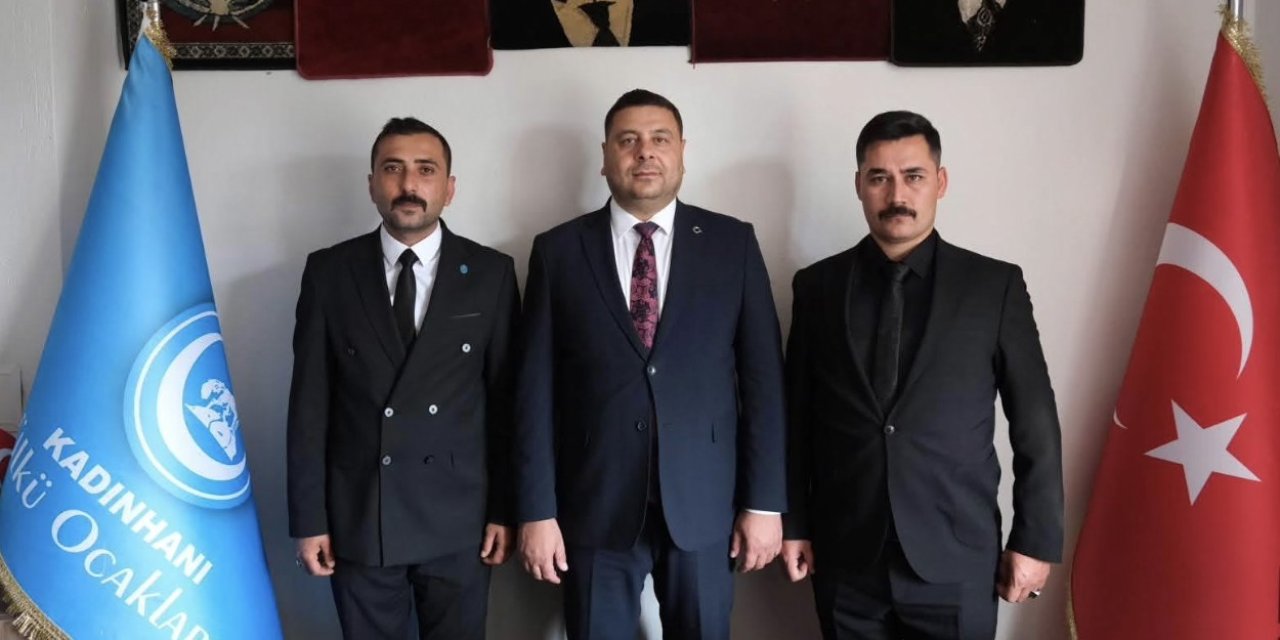 Kadınhanı Ülkü Ocakları'nda bayrak değişimi