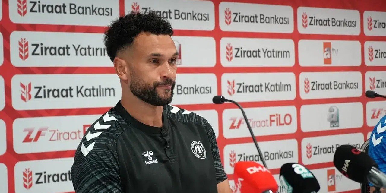 Konyaspor’a veda eden Caulker’dan Palut’a övgü