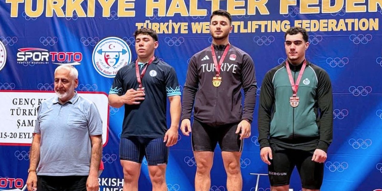 Karataylı haltercilerden çifte başarı