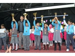 Özel Yıldırım Kolej’inden Sanat Gecesi Etkinliği