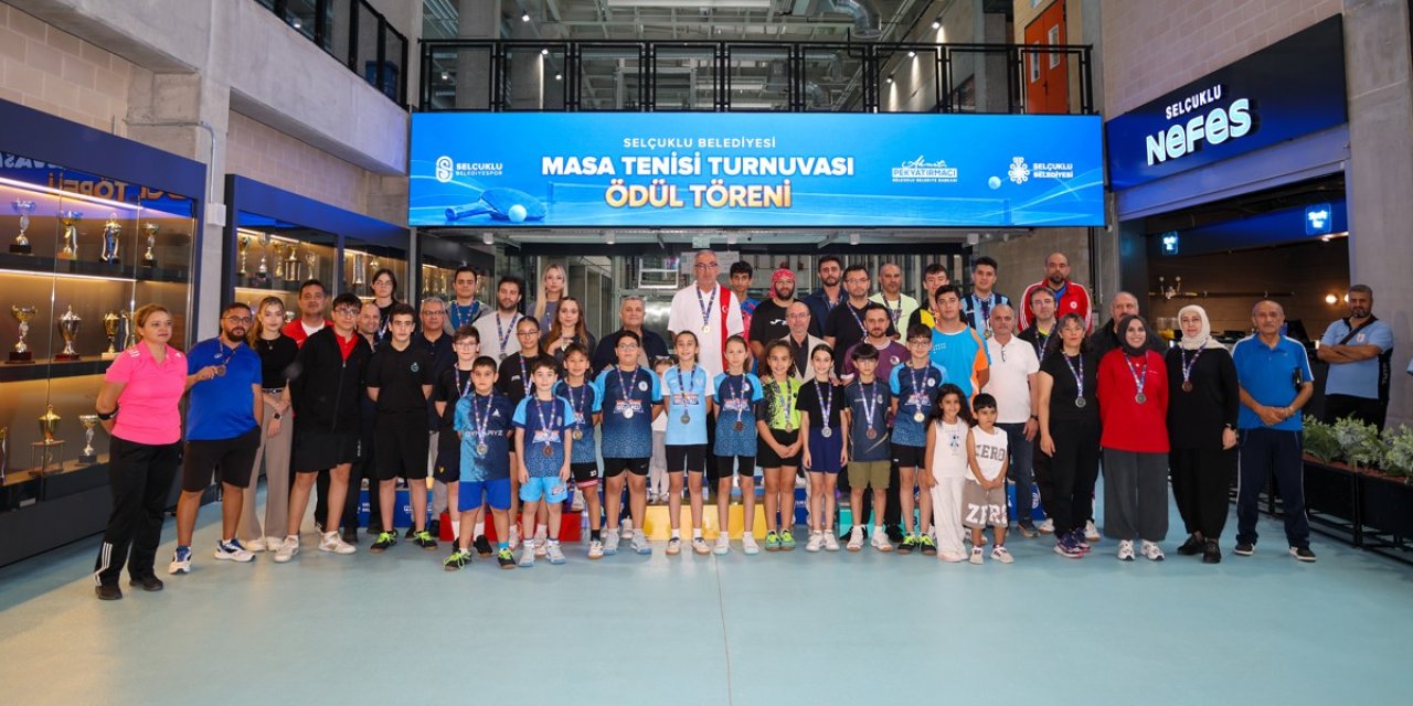 Selçuklu'da masa tenisi turnuvası sona erdi