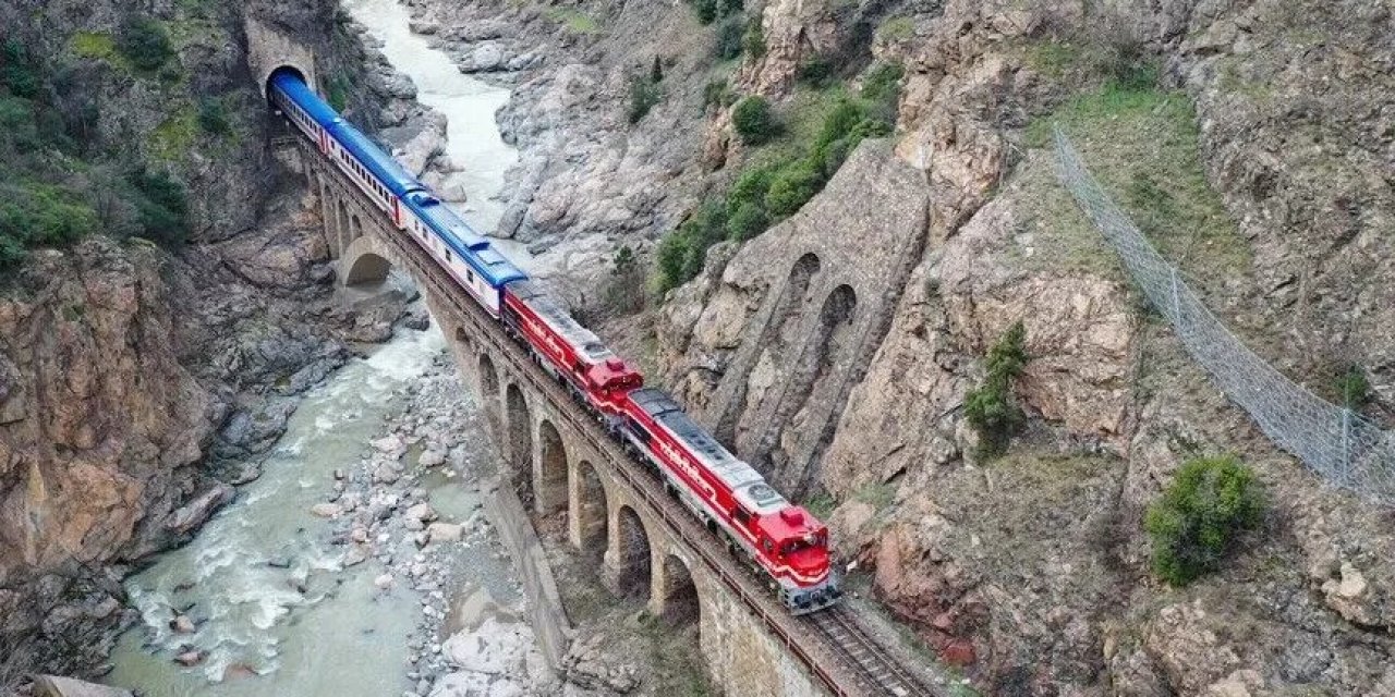 Turistik Karaelmas Ekspresi seferleri 2 Ekim'de başlayacak