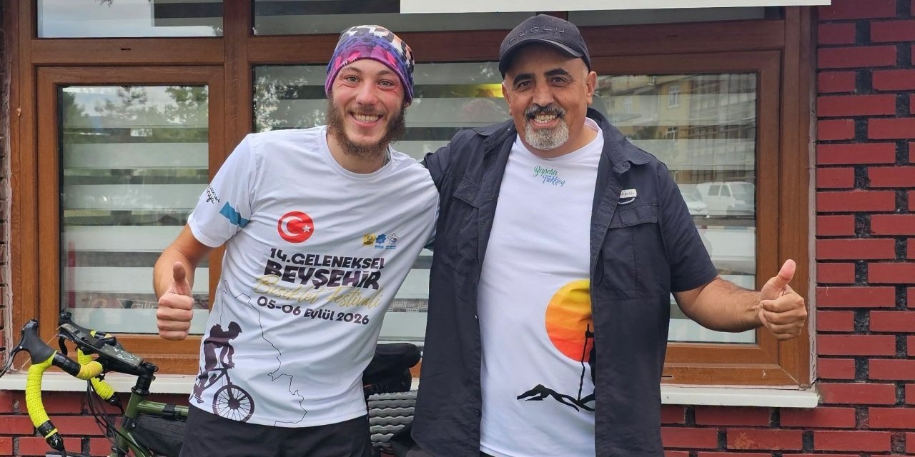 Fransız Bisiklet tutkunu, Beyşehir'de mola verdi