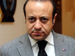 Bağış başlığa bakıp yanlış tweet attı