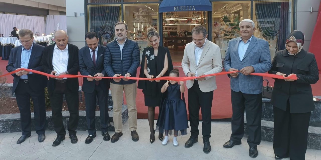 Ruellia’nın Kentplus Mağazası törenle açıldı