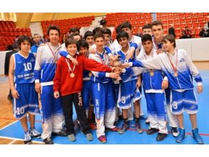 Basketbolda Burç Okulları Bu Yıl Da Şampiyon Oldu