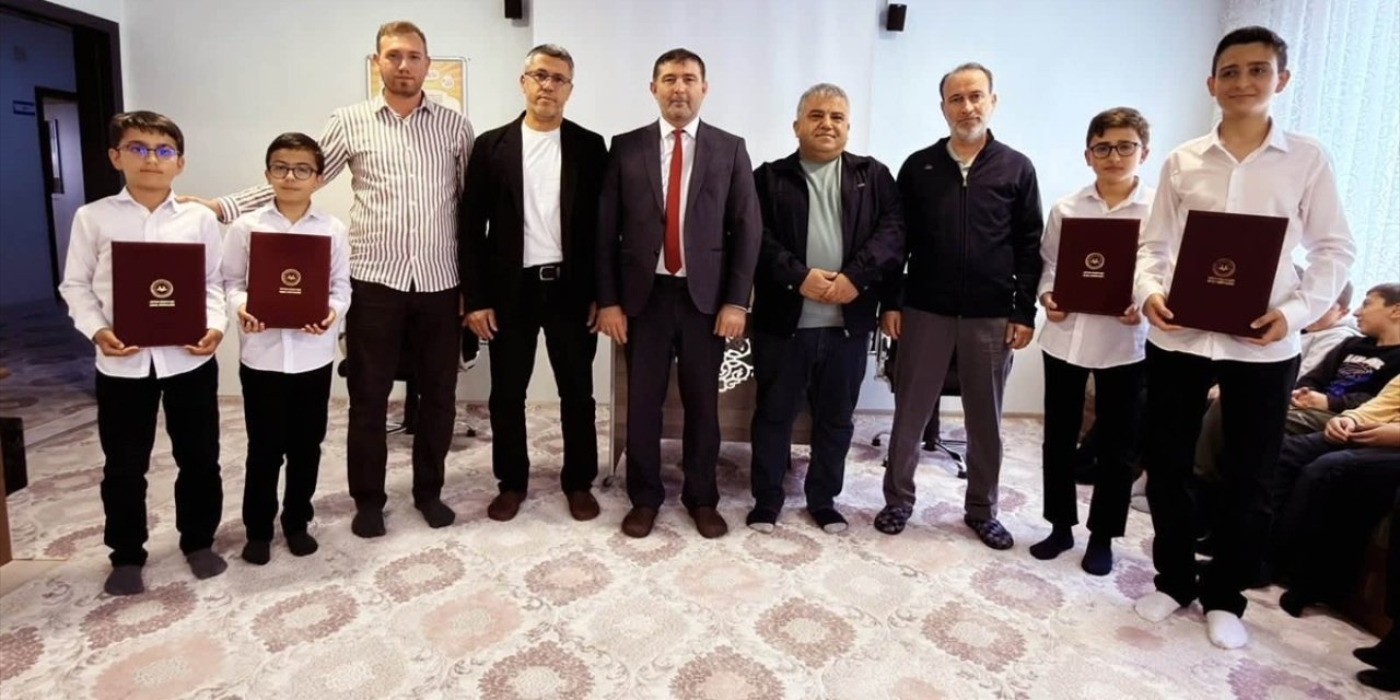 Konya'da hafızlık icazet belgeleri verildi