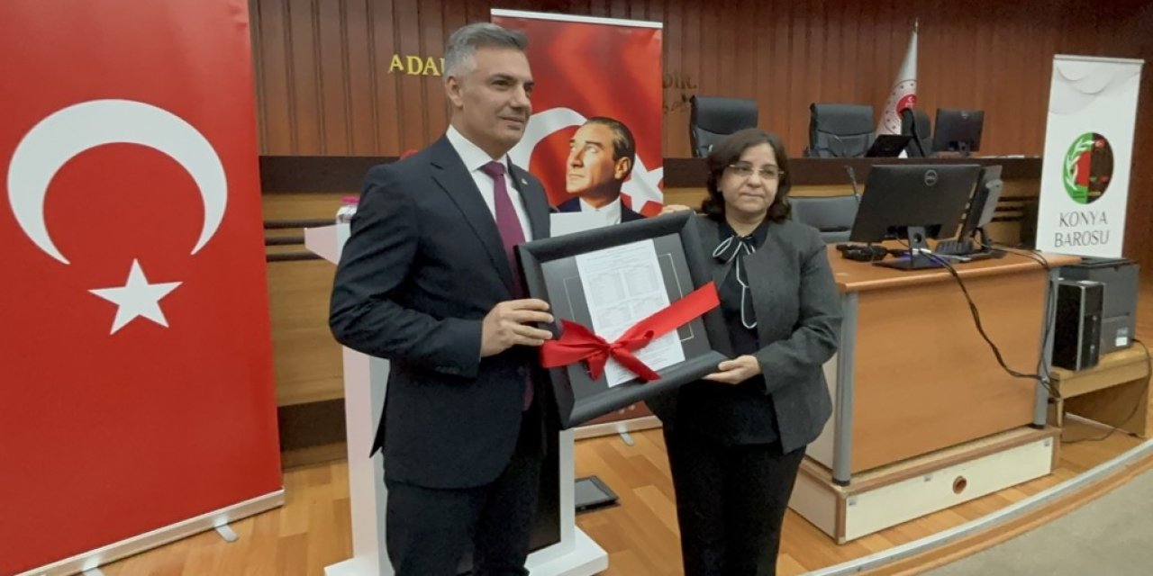 Başkan Unkur mazbatasını aldı
