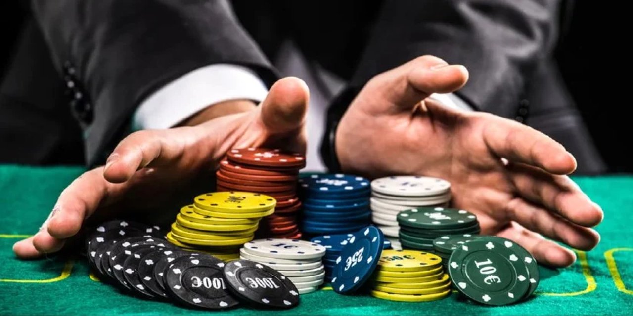 Konya'da kumar oynayan 22 kişiye büyük ceza