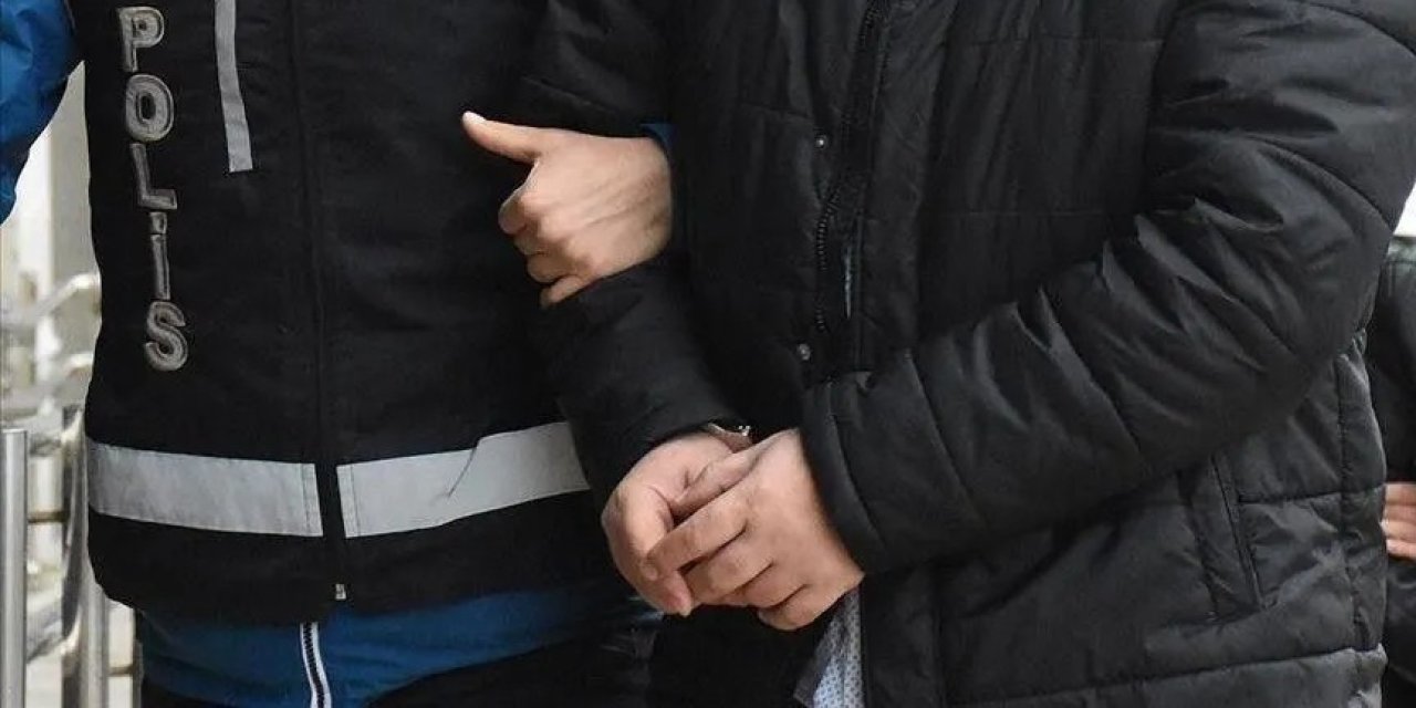 İkinci el araç satımında sahte rapor düzenlediler