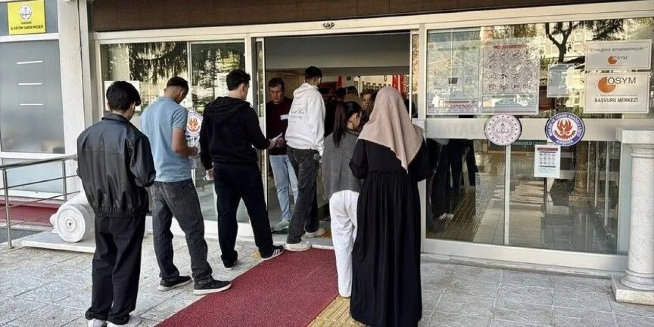 Memur olmak için ter döküyorlar! KPSS başladı