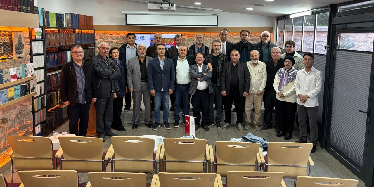 Klasik Türk Şiiri TYB Konya Şubesi’nde konuşuldu