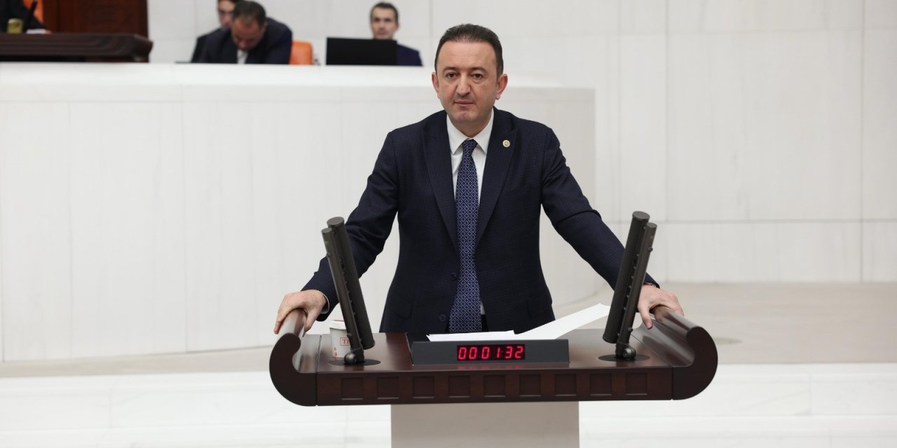 Bektaş: Cumhuriyet toplumun harcıdır