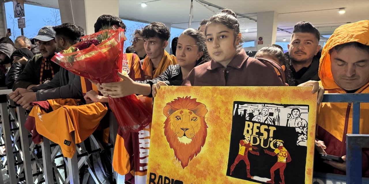 Galatasaray kafilesi, Konya'ya geldi