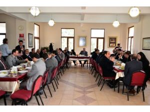 Okul Müdürlerine Veda Yemeği