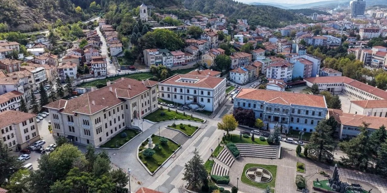 Anadolu'nun ilk devlet lisesi 141 yaşında