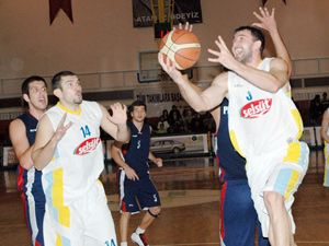 Üniversite Final’i 73-86 mağlup etti