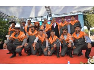 Kocaoğlu Zanlıları Koruduğu Gerekçesiyle İzmir Valisi'ni İstifaya Davet Etti