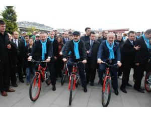 Sağlık Bakanı Müezzinoğlu, Egzersiz Yaptı, Bisiklete Bindi