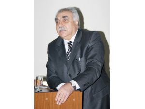 Çü’de Aşama Kaydeden Akademisyenlere Teşekkür Belgesi Verildi