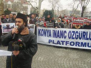 Başörtüsü gündemden düşmeyecek