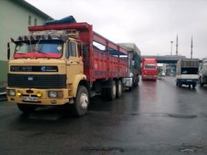 İstanbul'a Sebz Meyve Girişi Durdu