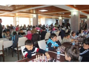 Niğde Geleneksel '5 Şubat Satranç Turnuvası' Tamamlandı