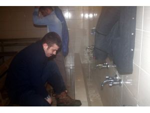 Uludağ’da Günübirlikçilerin Sıcak Su Sevinci