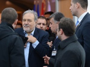 İlber Ortaylı, Hollande konuşurken fenalaştı