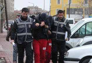 200 lirayı beğenmeyip, 16 bin lira gasp ettiler