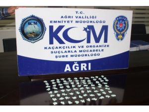 Ağrı'da Uyuşturucu Satıcısı 7 Kişi Gözaltına Alındı 2'si Tutuklandı